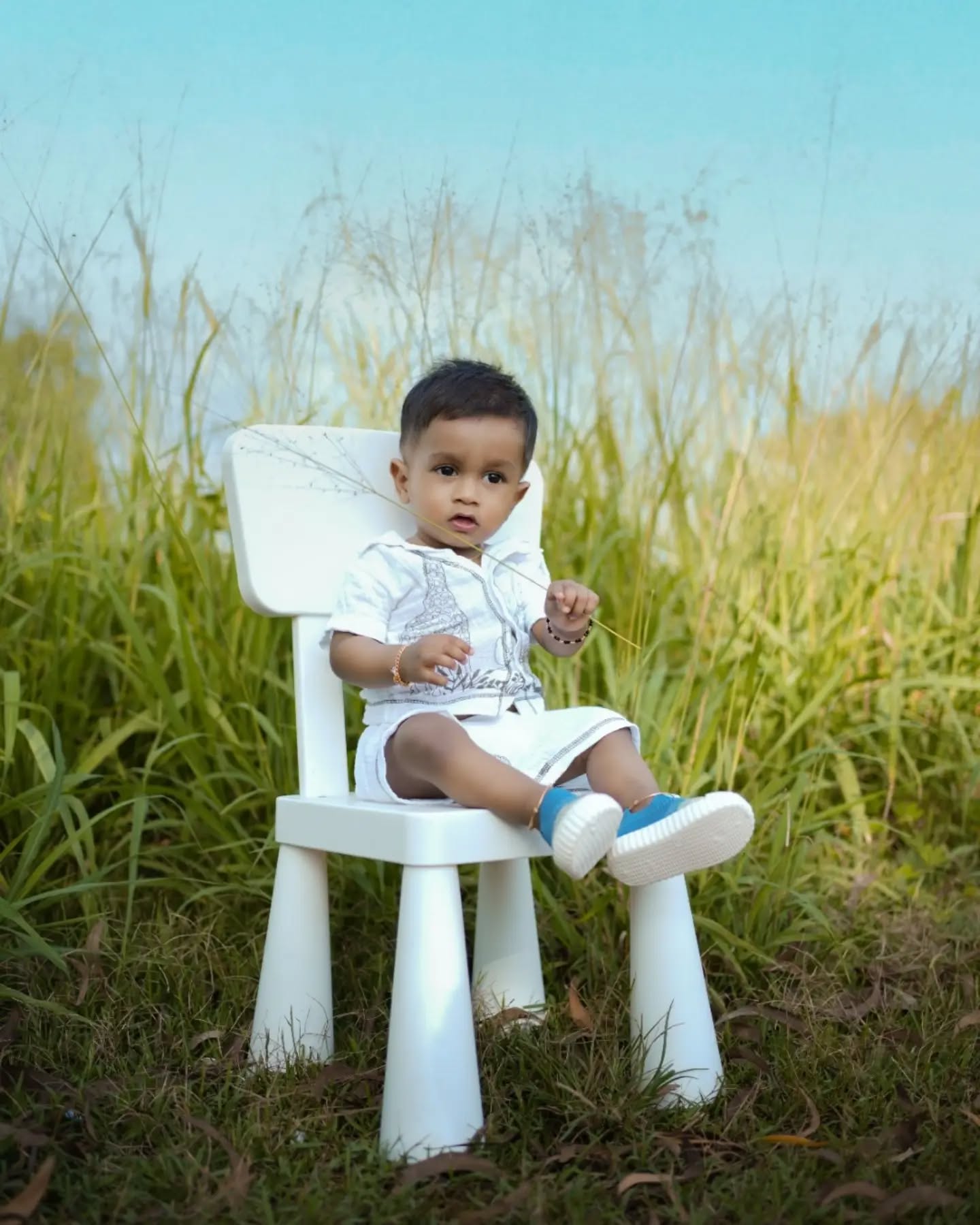 Little hands, big adventures, and memories that last forever! 🧸💙